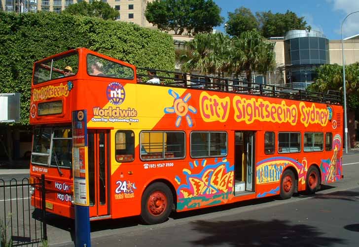 City Sightseeing Sydney Tour MCW Metrobus 424